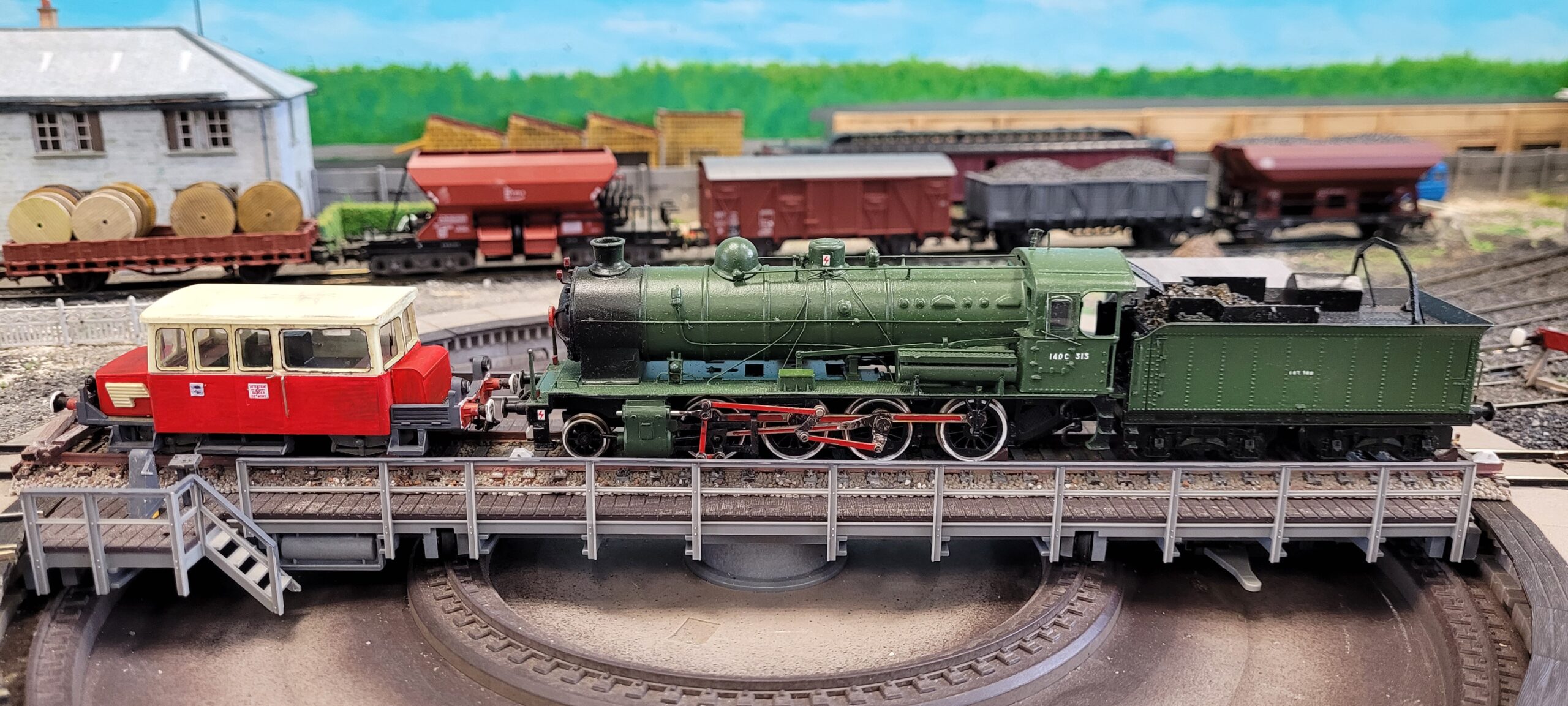 140-C-313 DU 49-4-002
